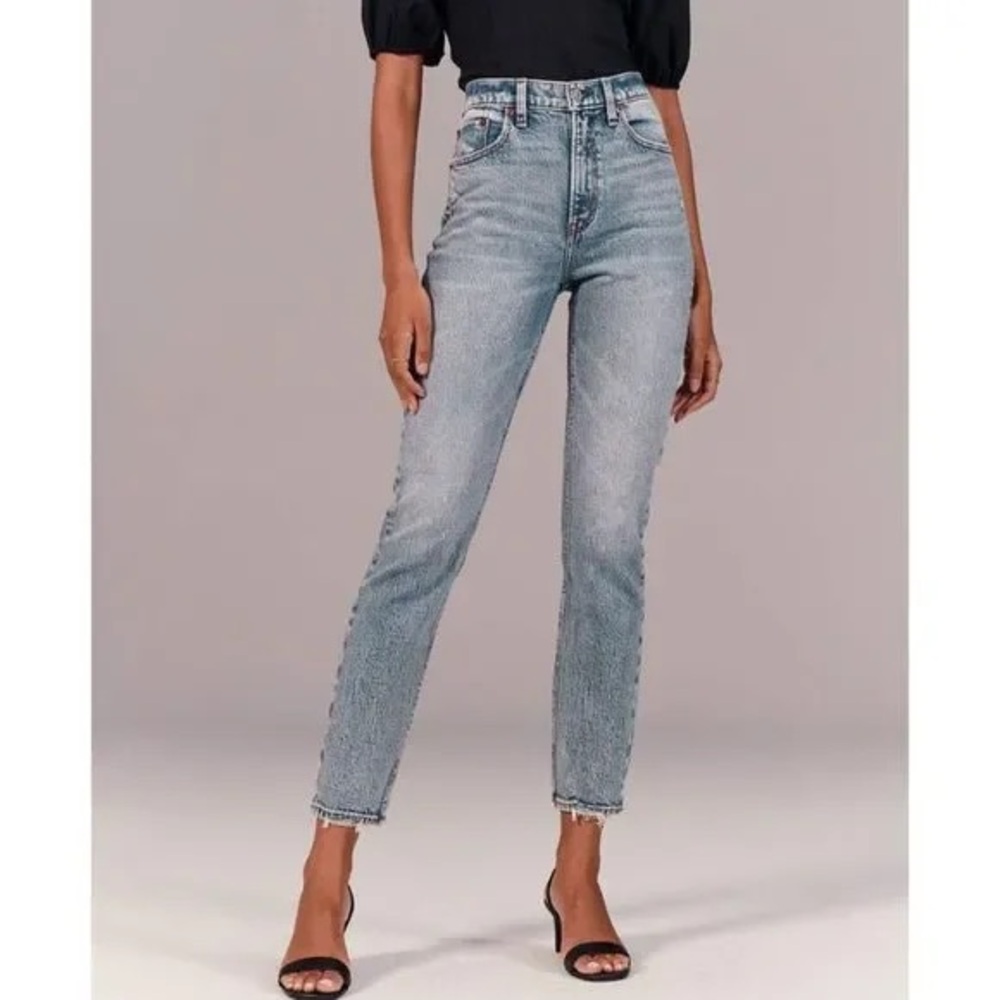 Abercrombie & Fitch Size 28 / 6 The Mom High Rise Distressed Ankle Jeans